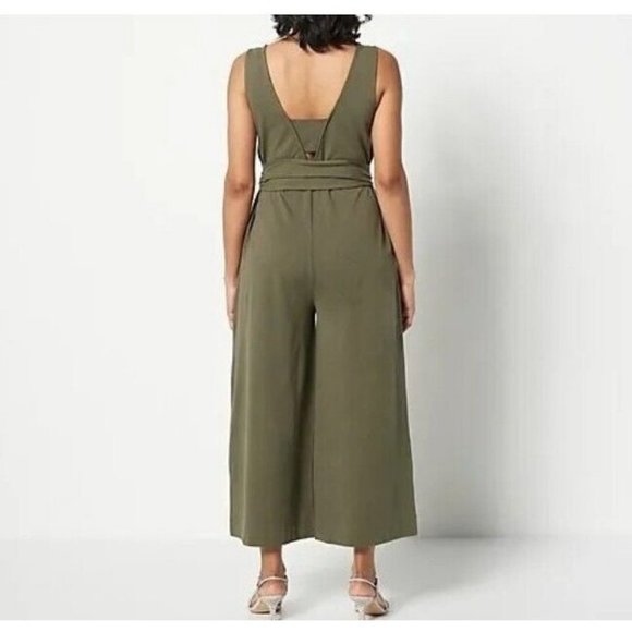Encore by Idina Menzel Regular V-Neck Romper Khaki.Large - Picture 2 of 3